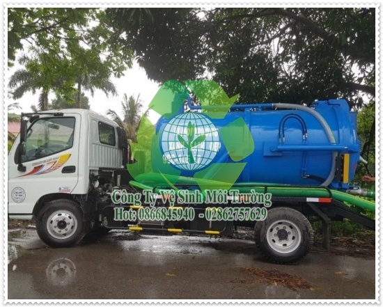 Xe chuy&ecirc;n chở vệ sinh m&ocirc;i trường